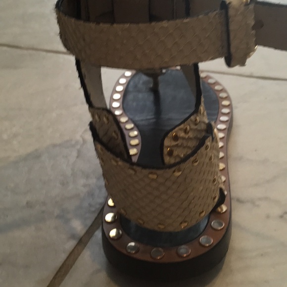 Sandals - Picture 2 of 3